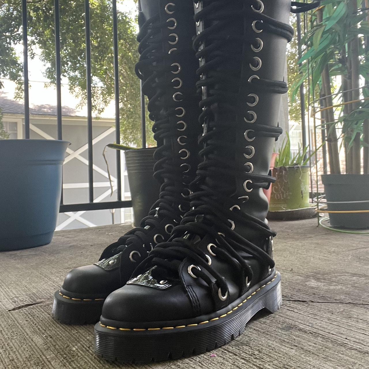 DOC MARTEN DARIAS Never worn except to take these