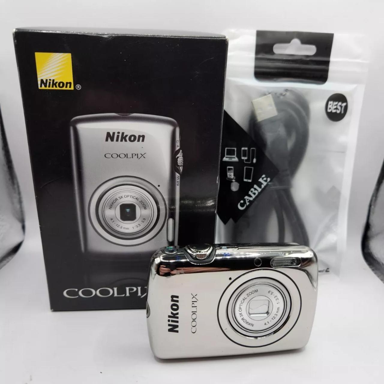 Nikon COOLPIX S01 Digital Camera Mirror Silver In...
