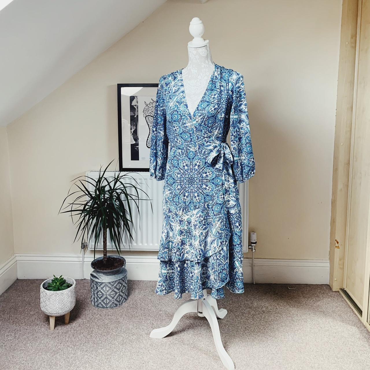 Paisley Patterned dress size 10 F F Paisley blue. Depop