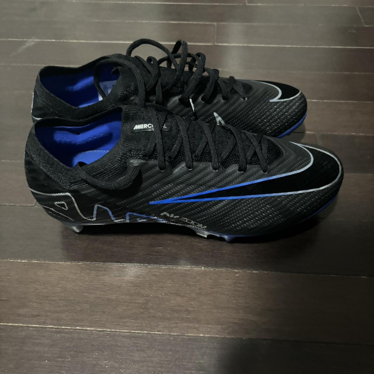 mens soccer cleats size 8.5