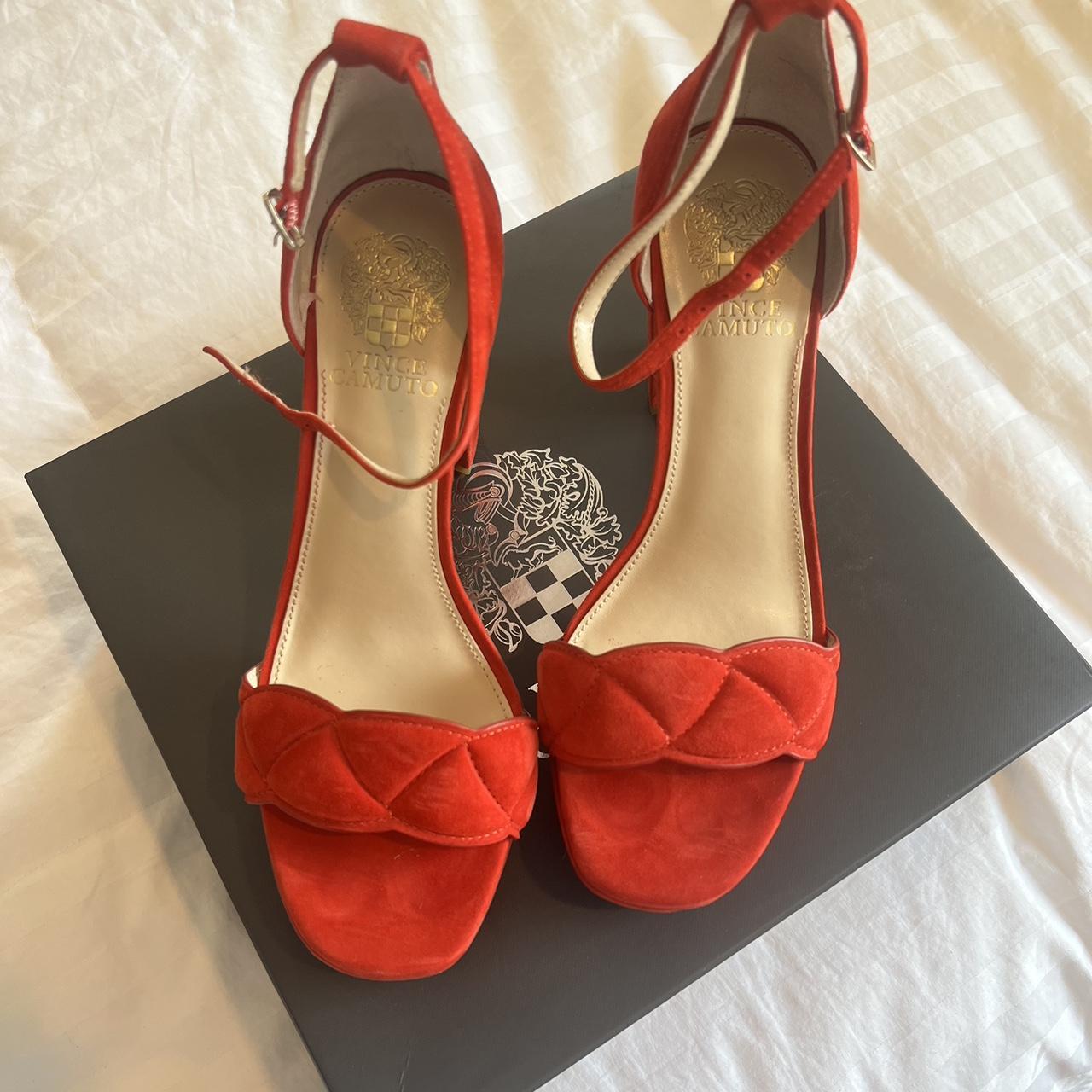 Vince camuto red heels So cute and comfortable