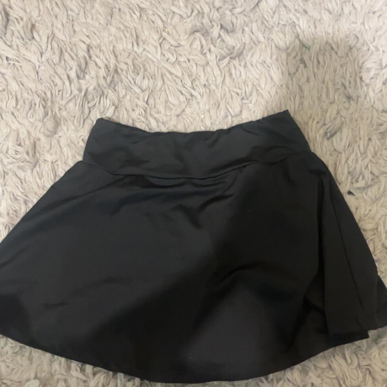 shein athletic skirt, never worn, no defects,