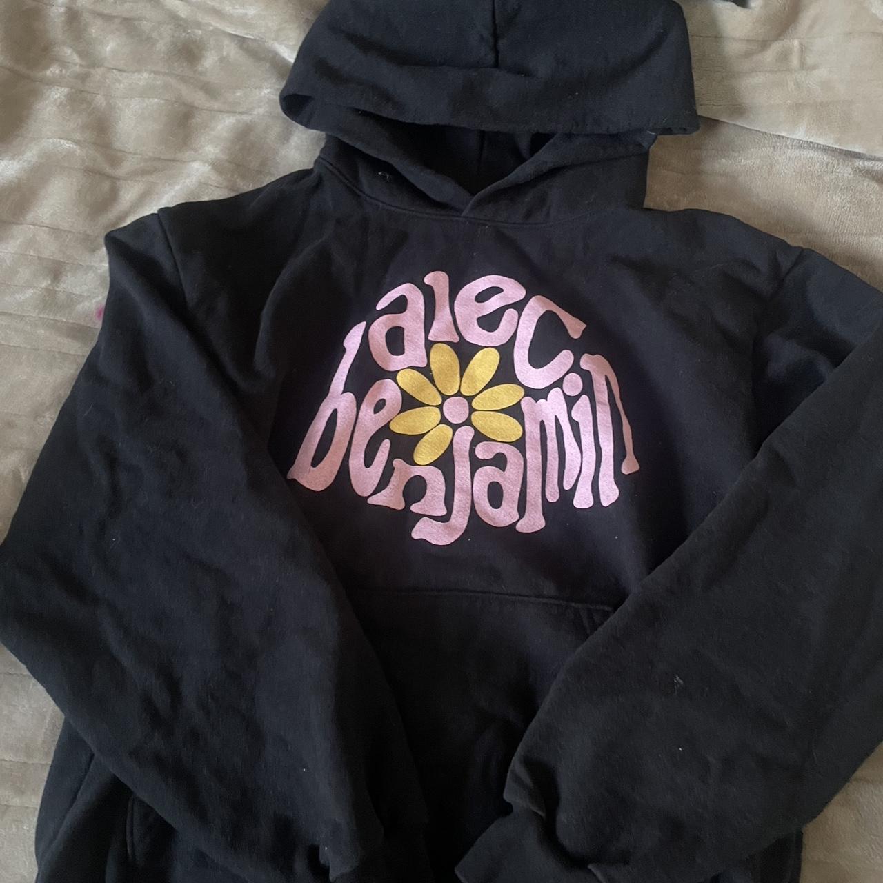item listed by emmaelijahh