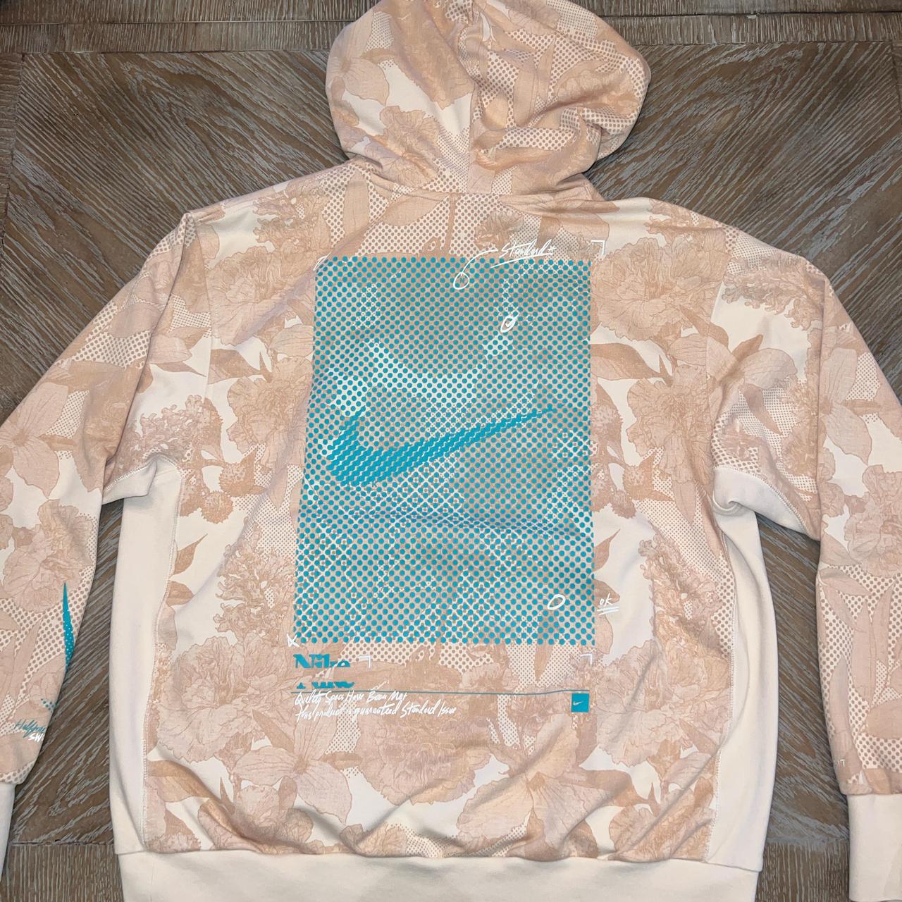 Nike Geometric Athletic Hoodies for Women | Mercari