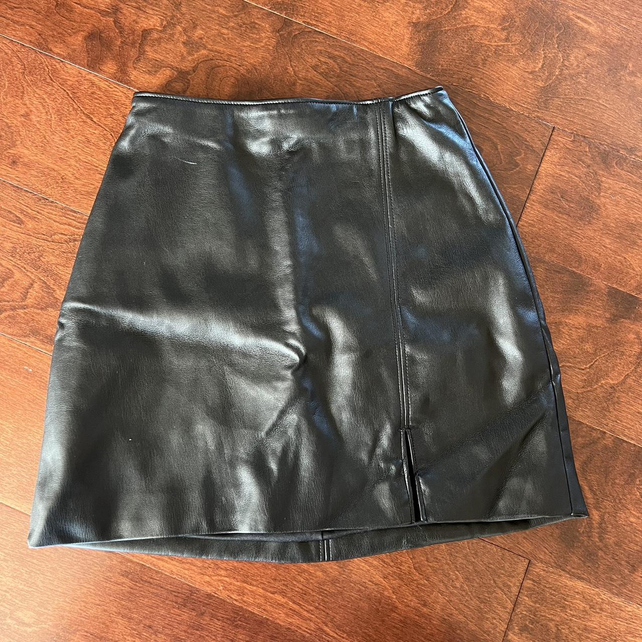 Black leather skirt hollister hotsell