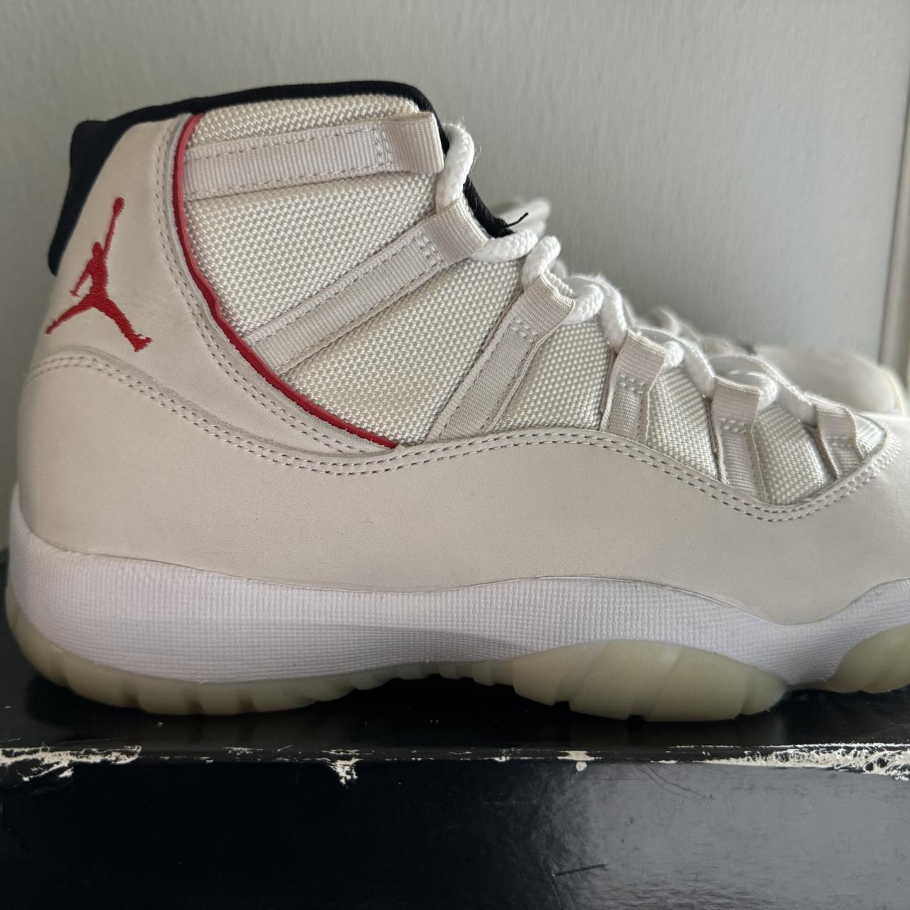 Jordan 11 platinum hotsell