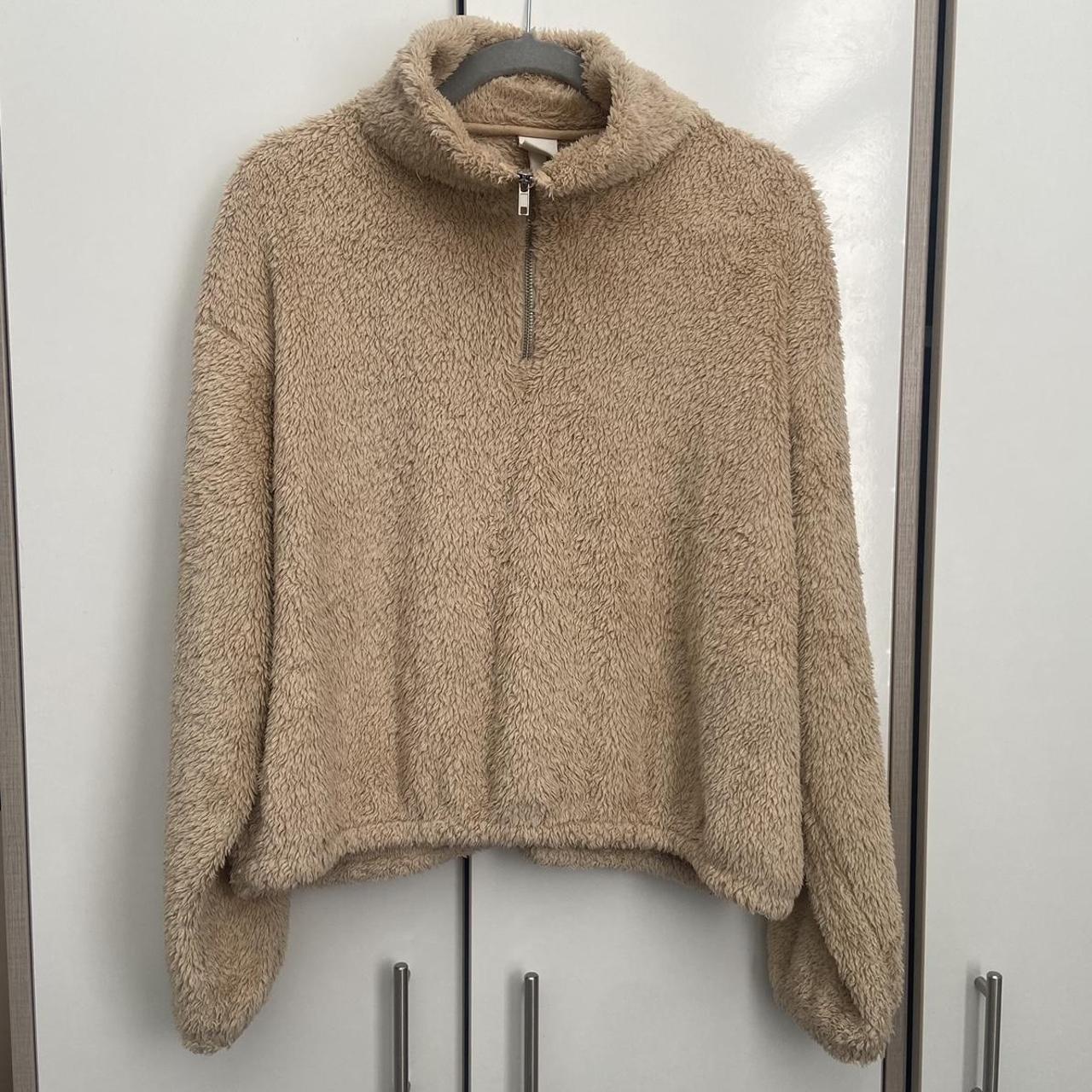 H&M Women's Jumper Depop