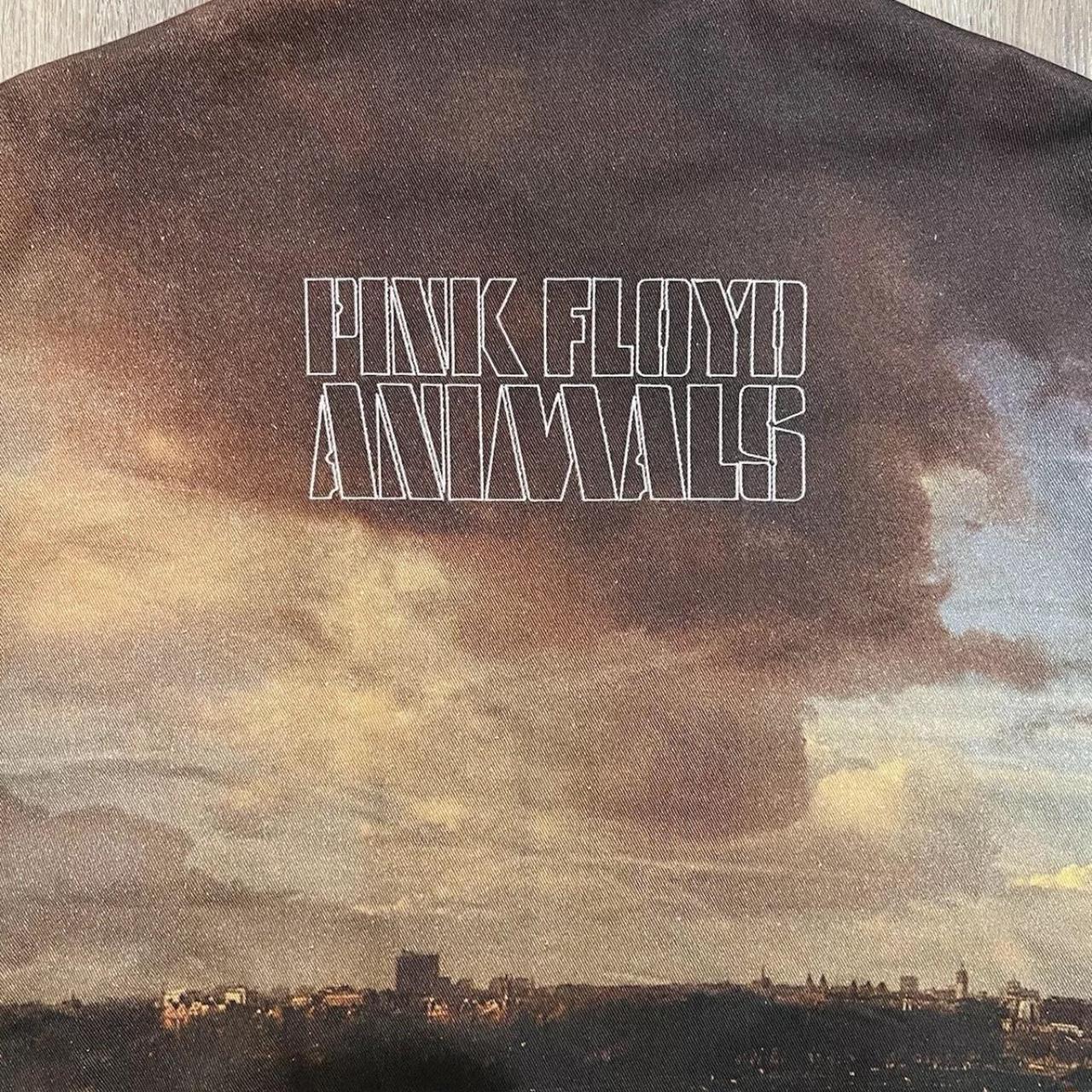 UNDERCOVER PINK FLOYD ジャケット dGgiOm51bGwsImhlaWdodCI6bnVsbC