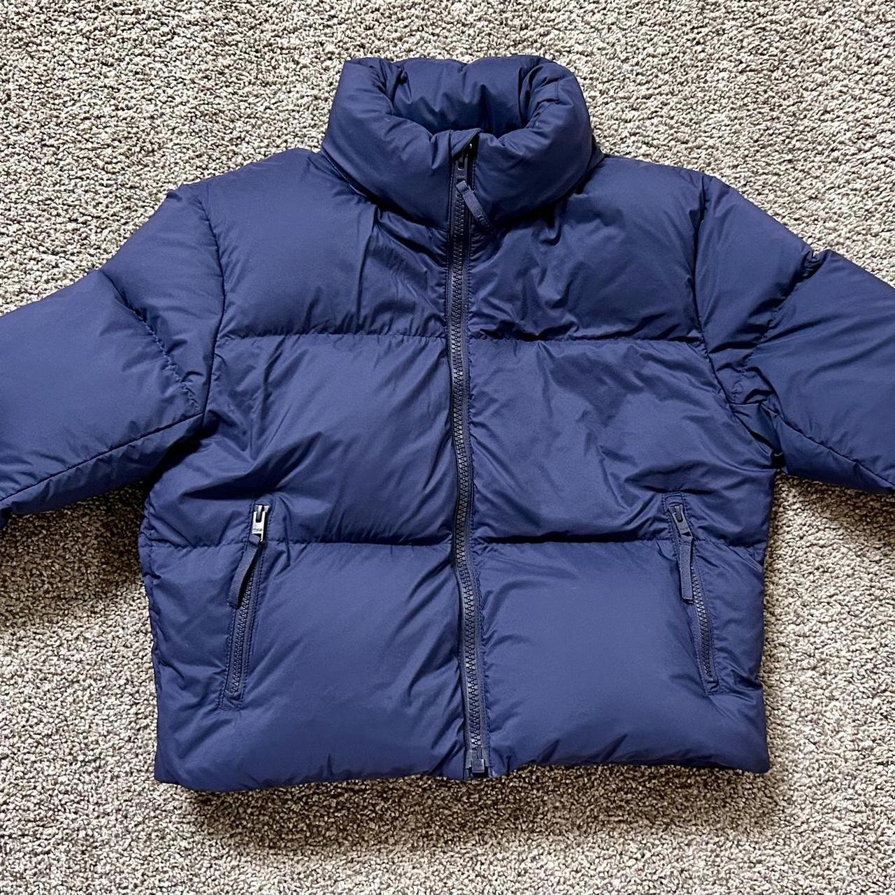 Aritzia - Navy Cropped Puffer - Tna - Depop