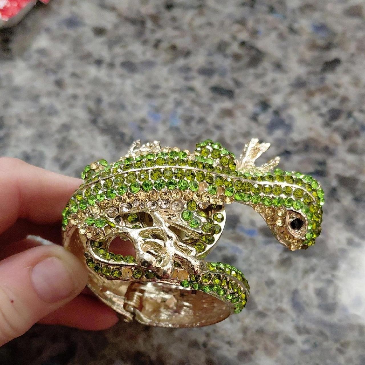 item listed by jenipher1230