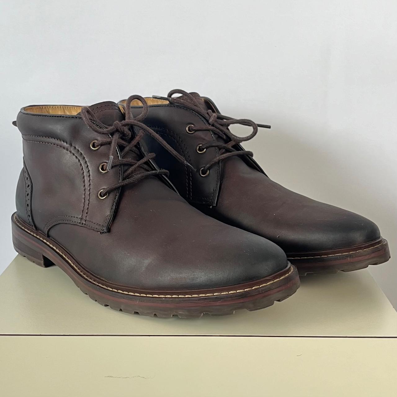 Florsheim Shoe Co. Men s Fenway Chukka Boots Depop