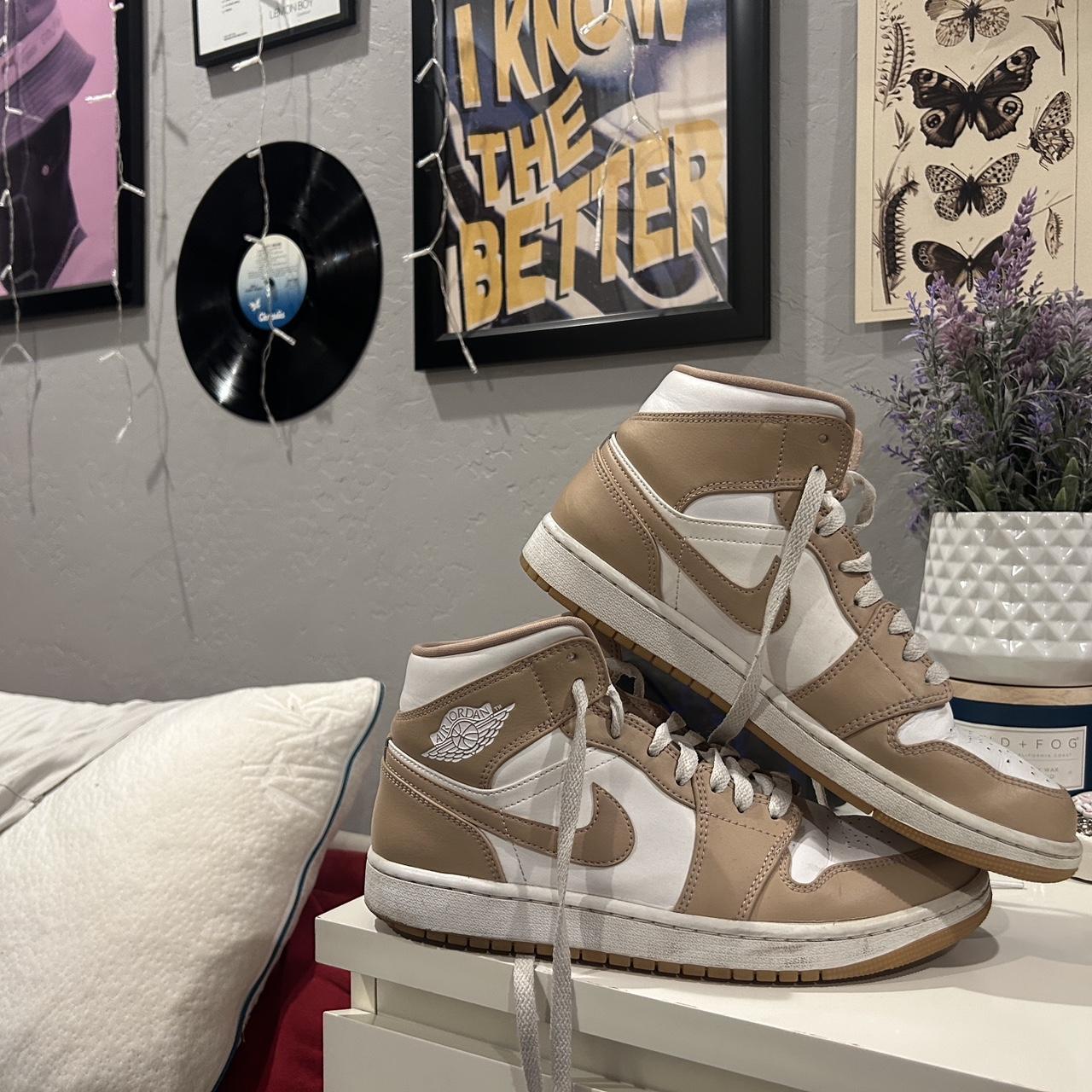 tan jordan mids