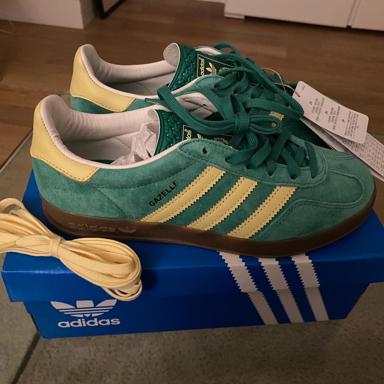 Brand new Adidas Gazelle. Size is 4 1 2. Extra