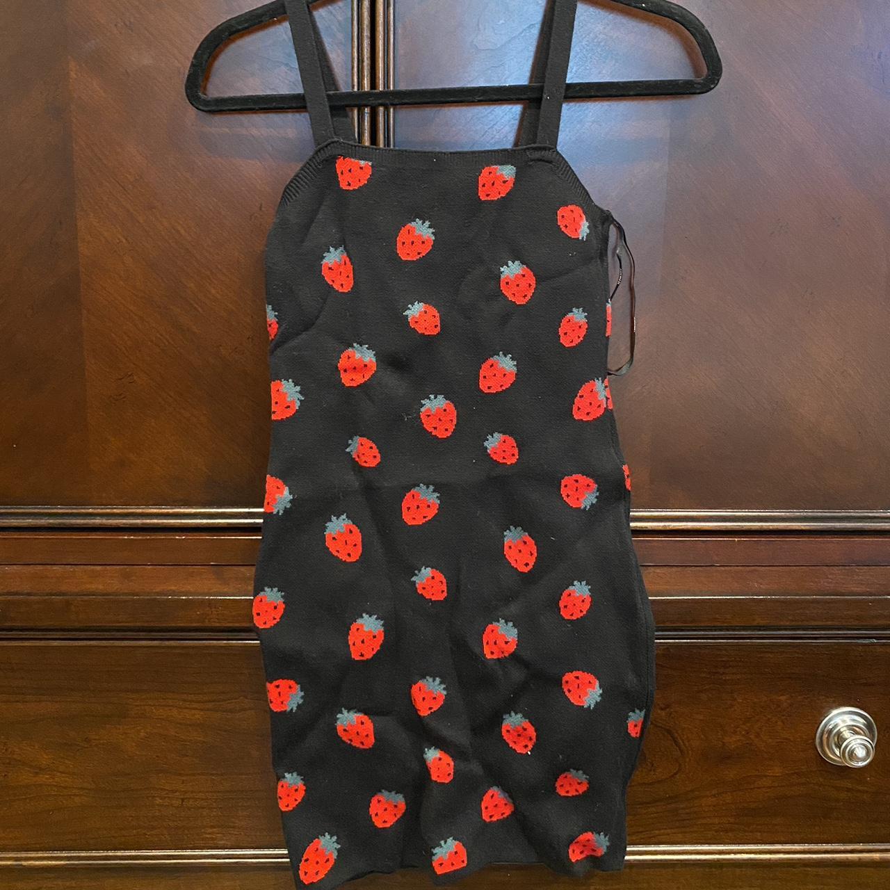 Forever 21 strawberry dress hotsell