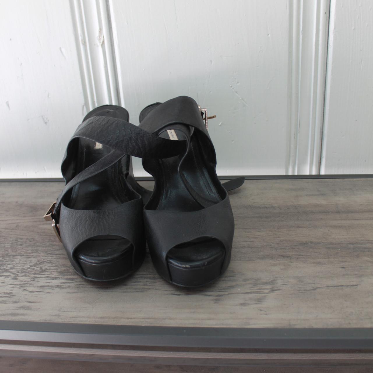 bcbg wedges