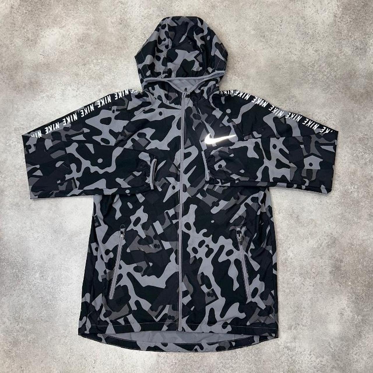 Nike windrunner camouflage best sale