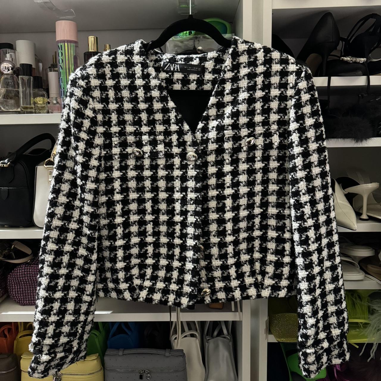 Zara Black and white houndstooth blazer Size Depop