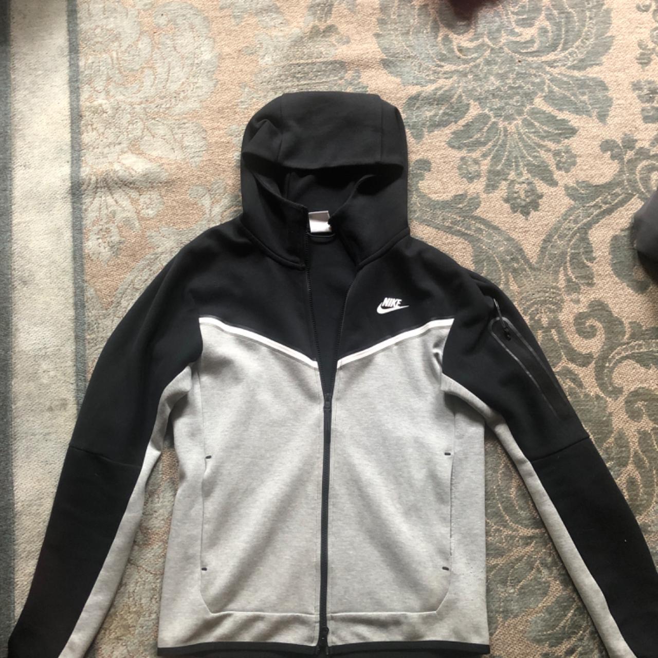 Men's small black and grey Nike Tech-fleece top. | Depop