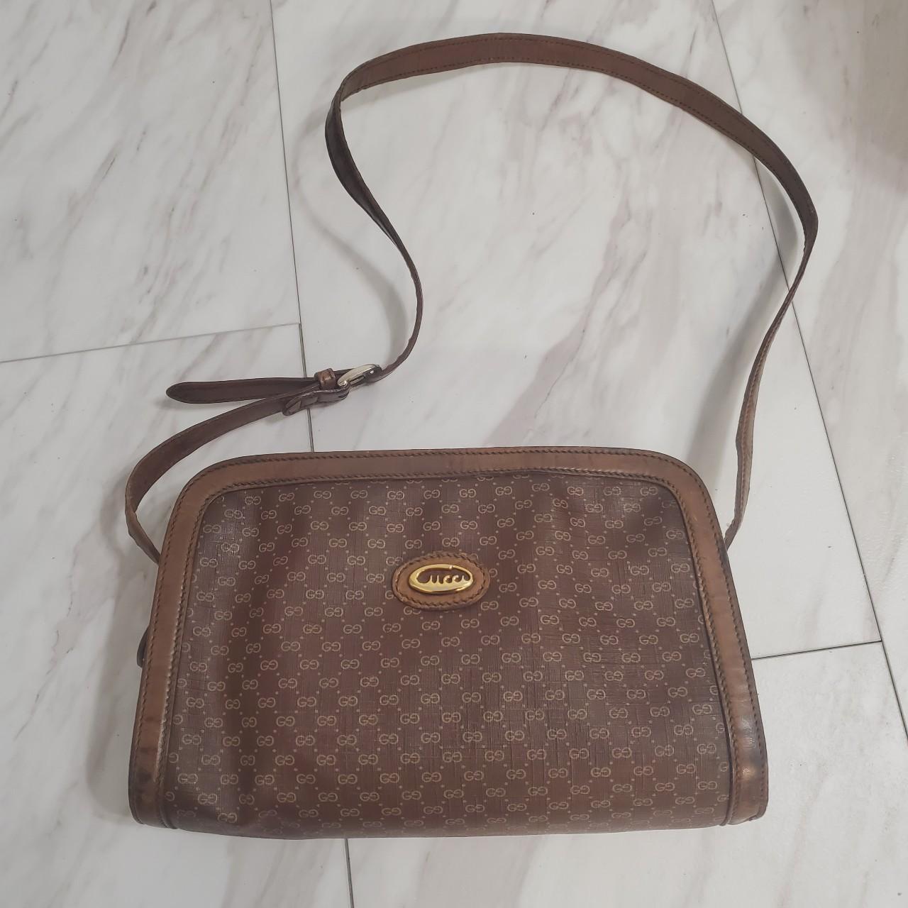 Authentic Gucci Vintage Leather Purse! - Has been - Depop