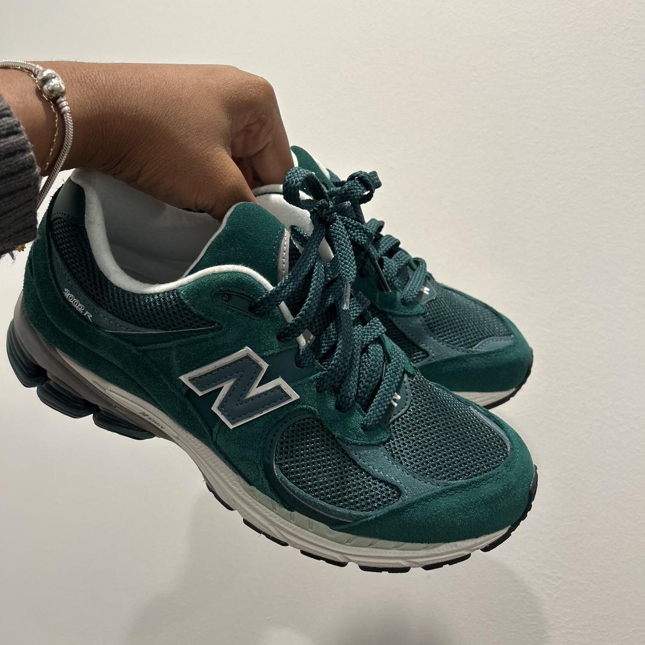 New Balance Men\'s Green and Blue Trainers