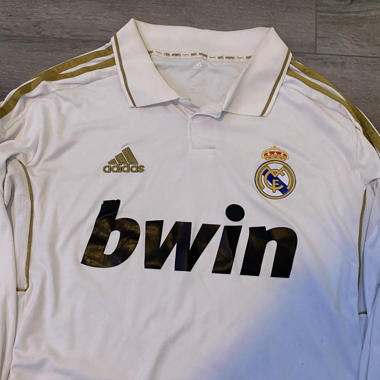 Real Madrid 2011 vintage jersey Worn a few times but... - Depop