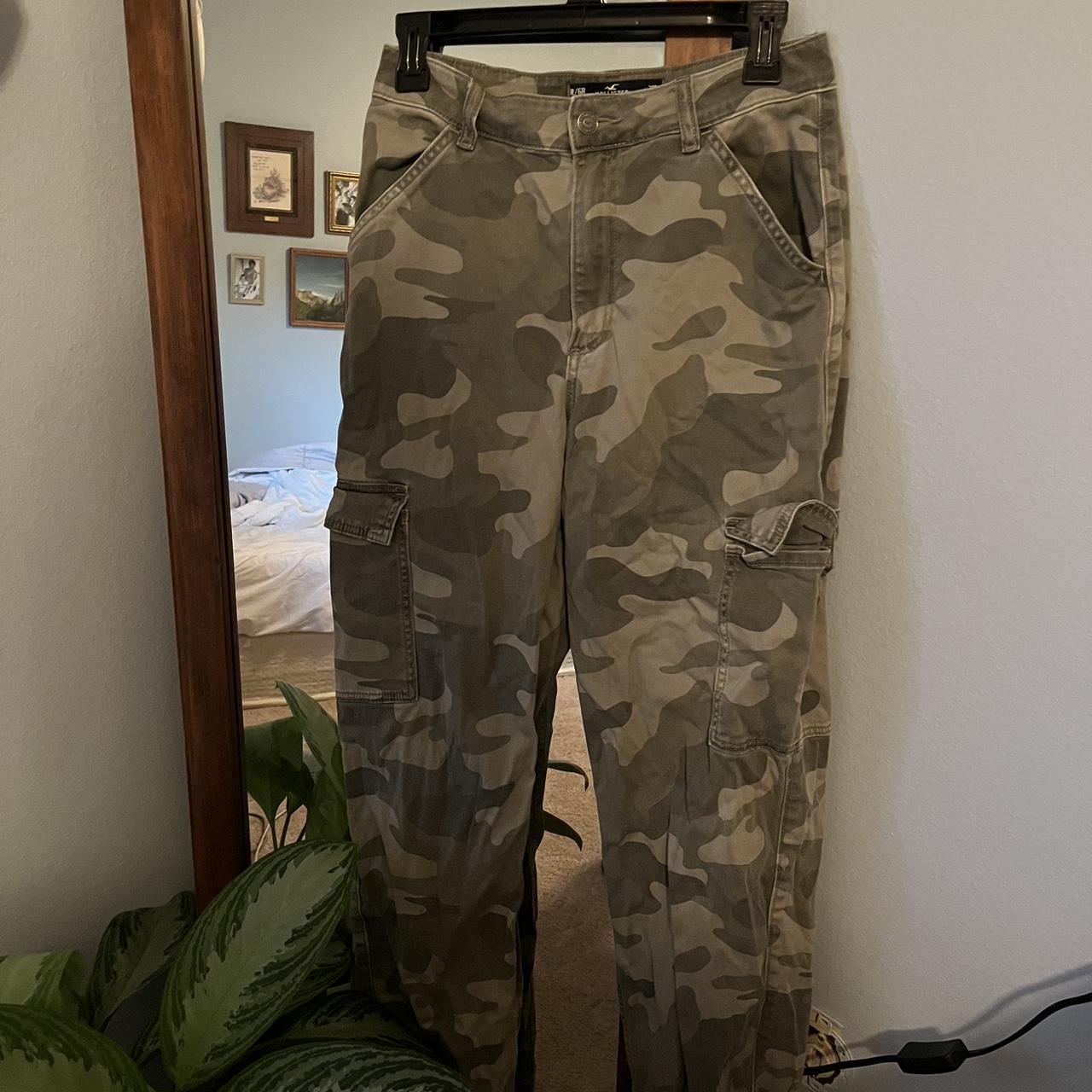 Camo pants hollister best sale