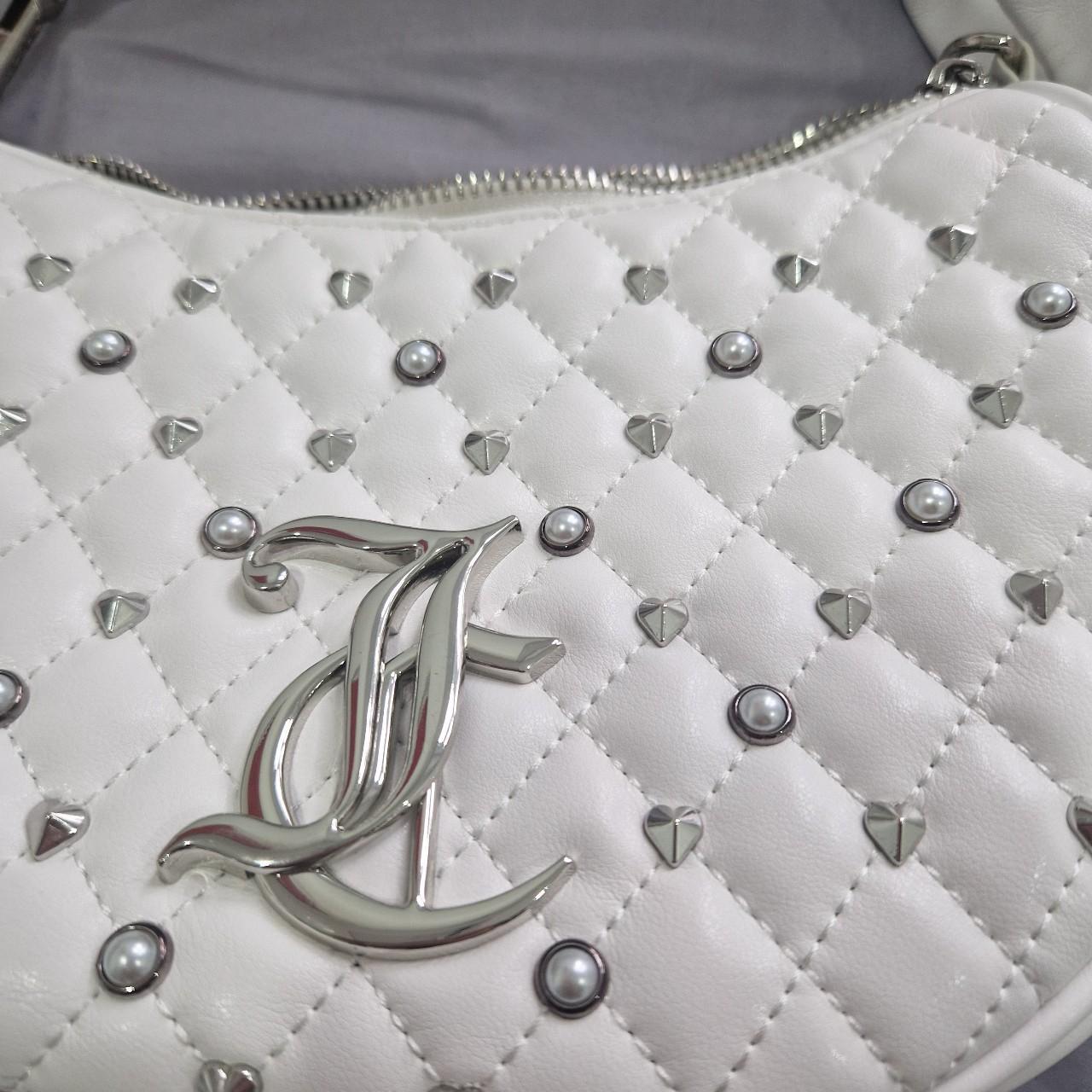 Juicy couture ストーン付きショルダーバッグ ホワイト White Juicy Couture Bag (comes with purse extra hook | Depop