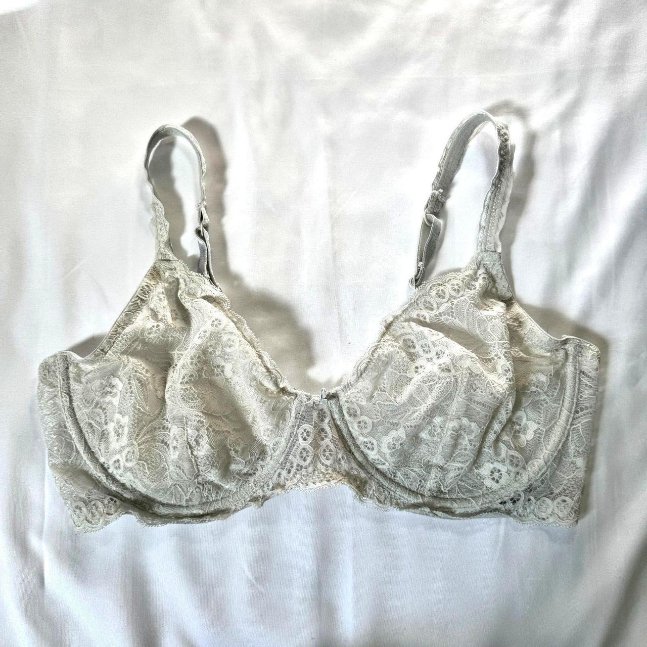 item listed by lebuttercup