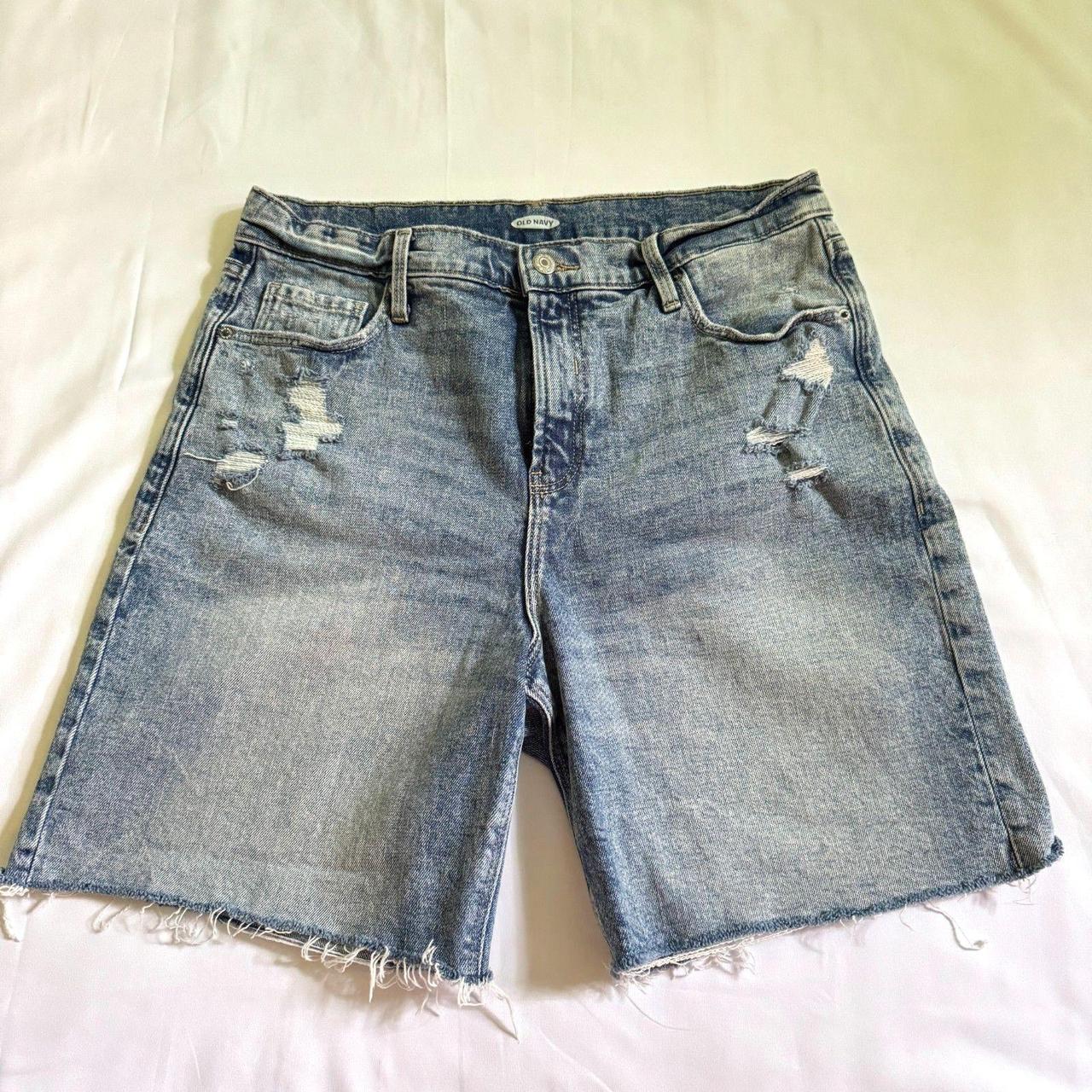 Old Navy Women's Shorts Blue 12 – Super comfy, has some