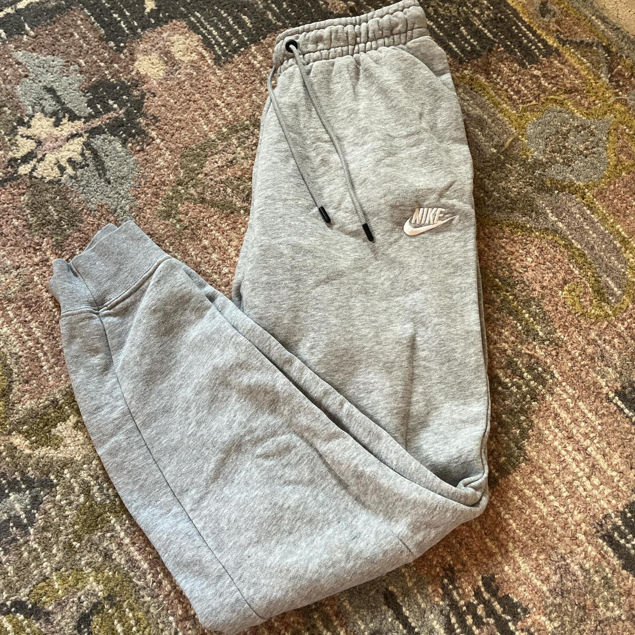 xs grey nike joggers