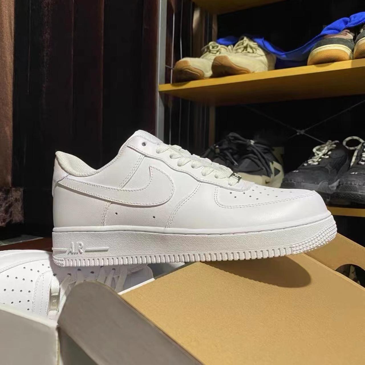 nike airforce1 trainers