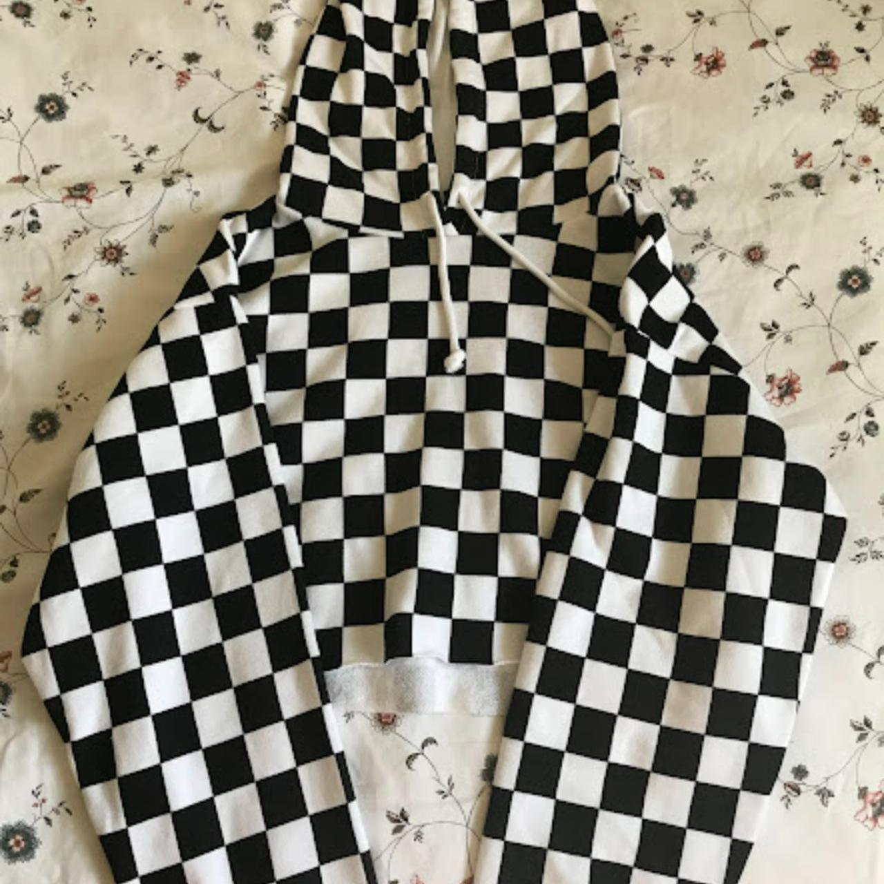 Checkered cropped hoodie sweater from Forever21 Depop