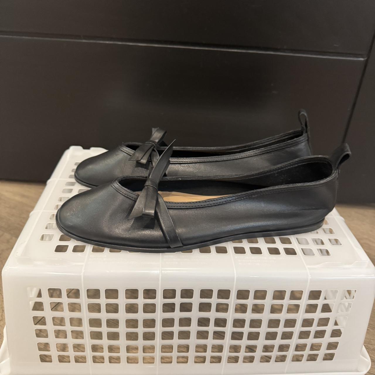 item listed by arivivs