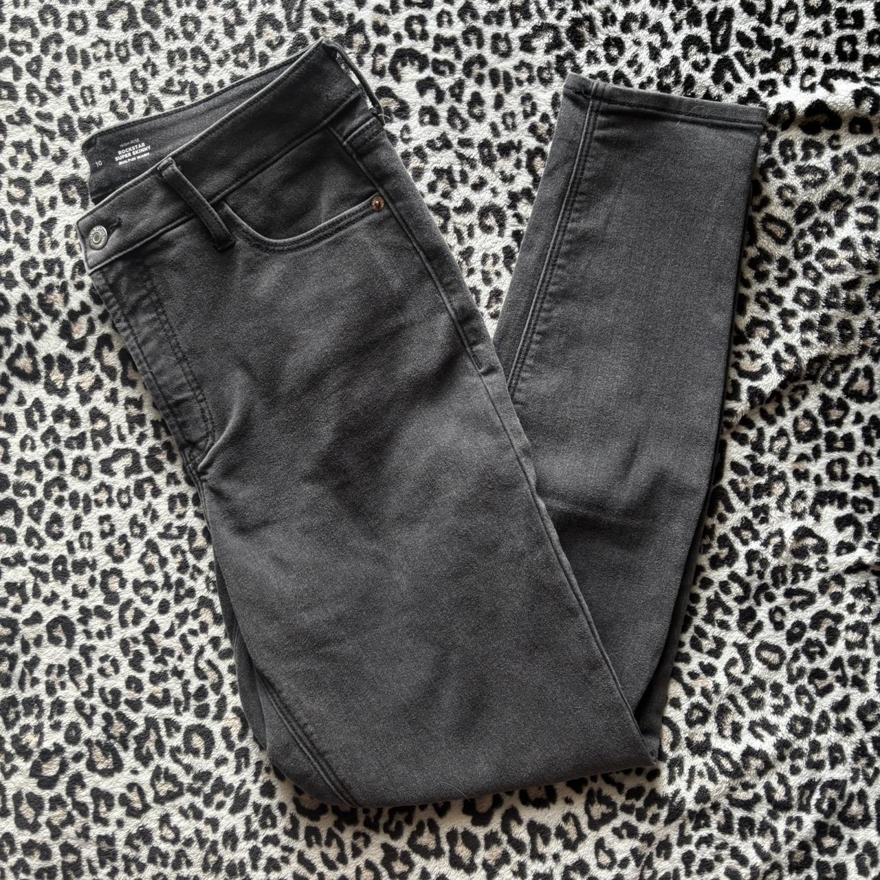 item listed by brynnneco