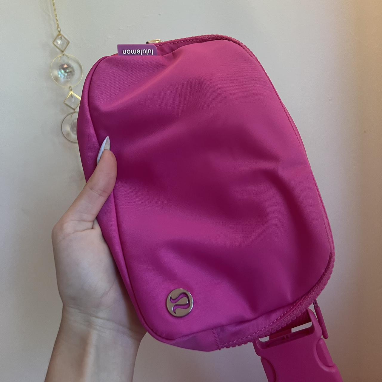 Lululemon pink bag deals belt bag