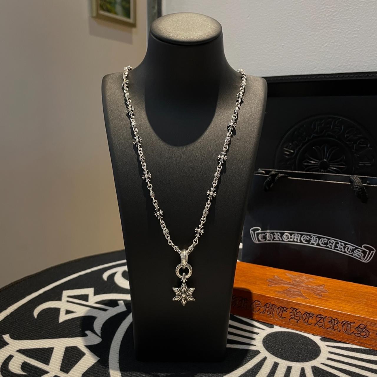 Outlets Chrome Hearts Necklace