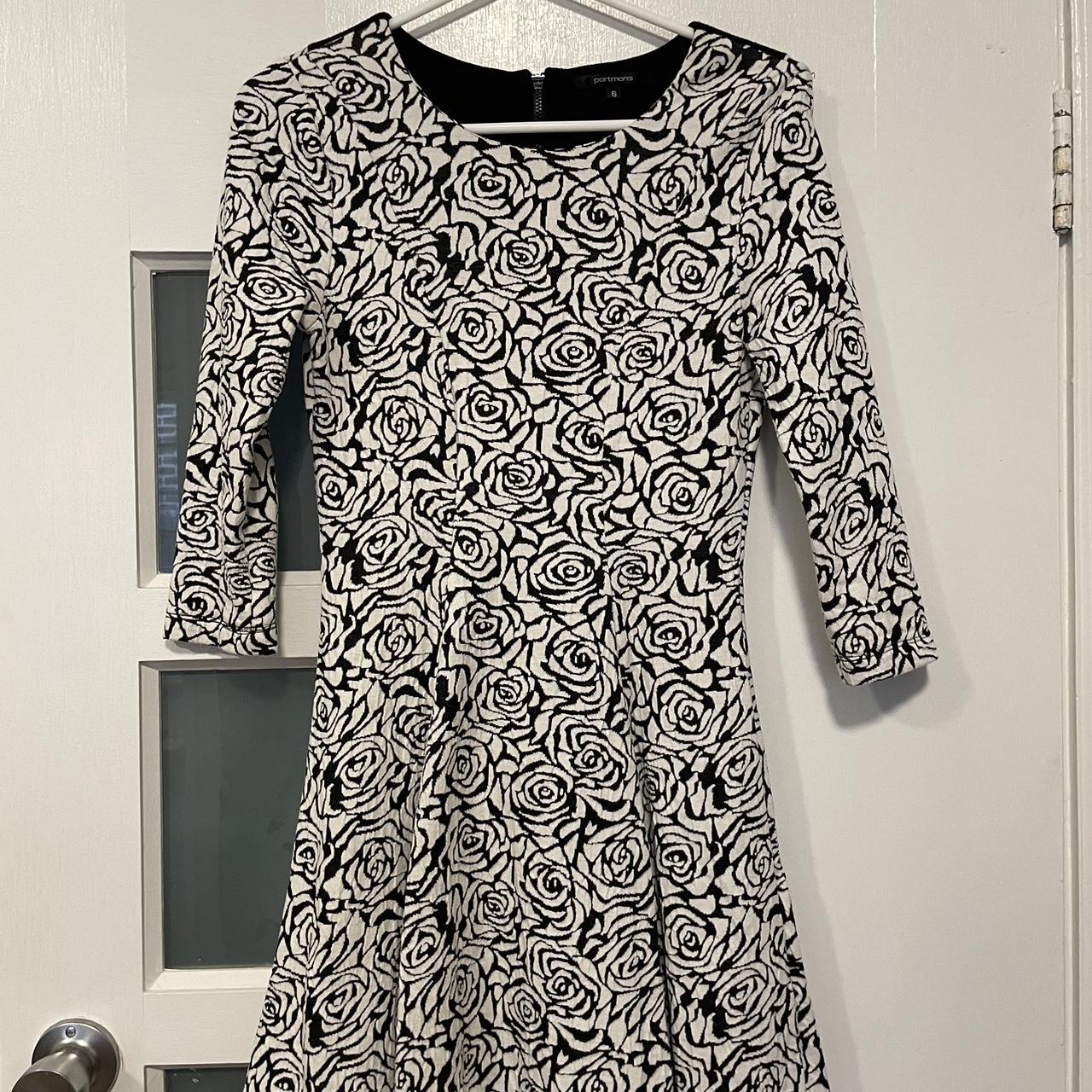 Portmans black white flower rose print dress Warm Depop