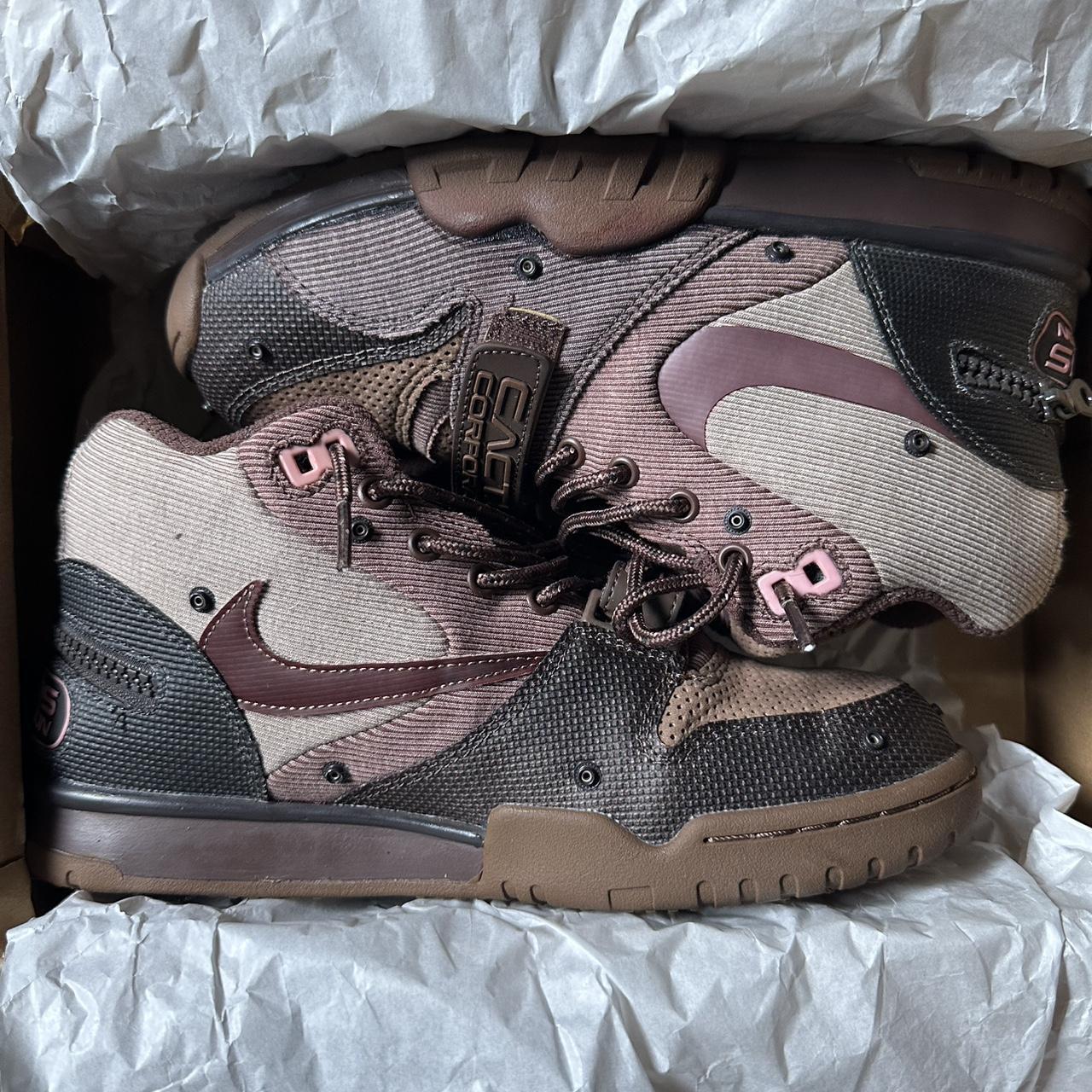 Travis Scott Nike offers Air Trainer size 7