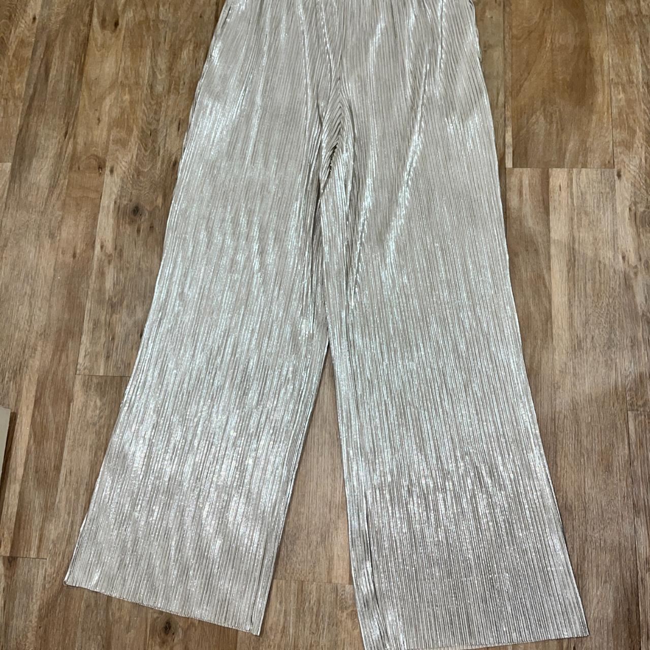 item listed by lisakay_