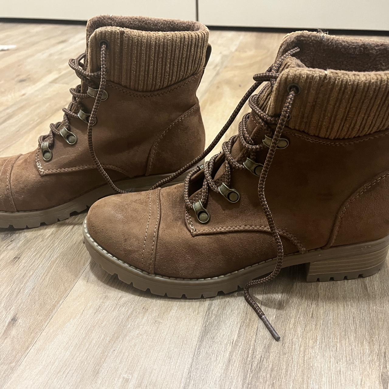 item listed by lisakay_