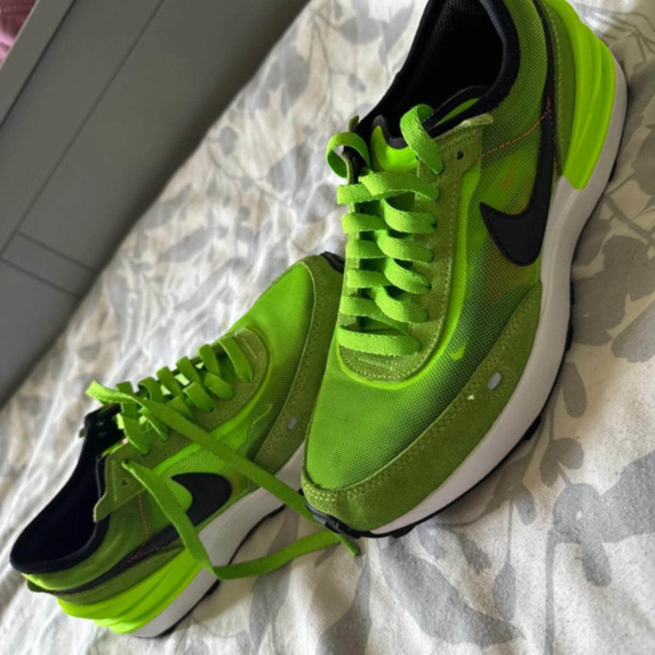 Electric green nike best sale