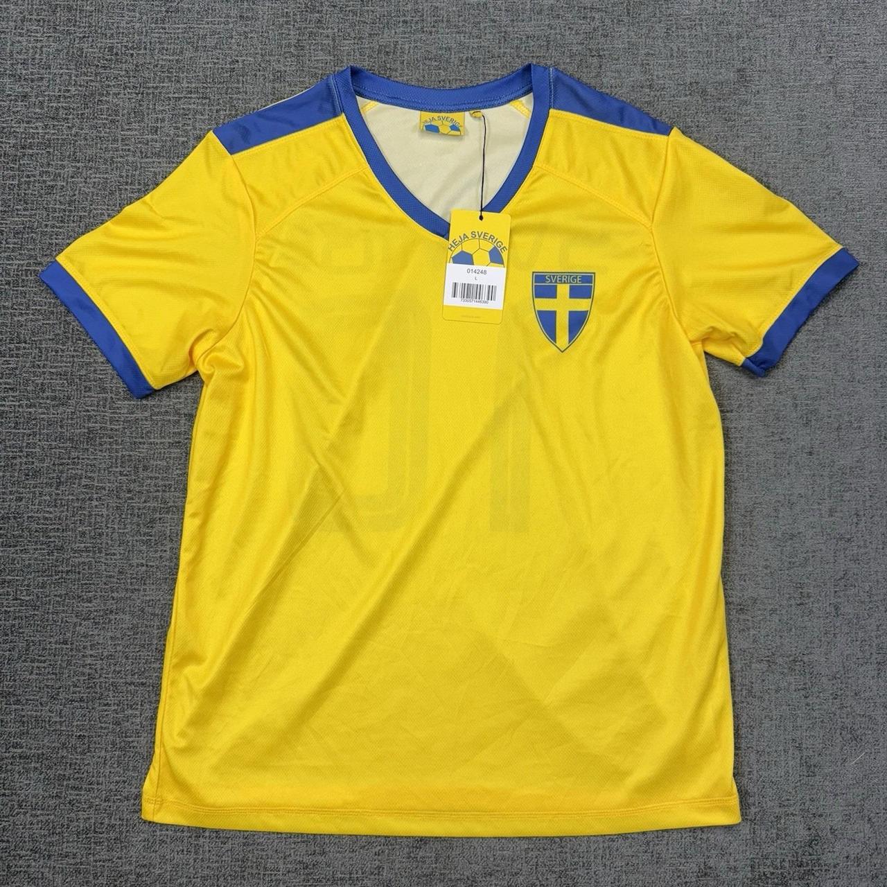item listed by fourthquarterfinds