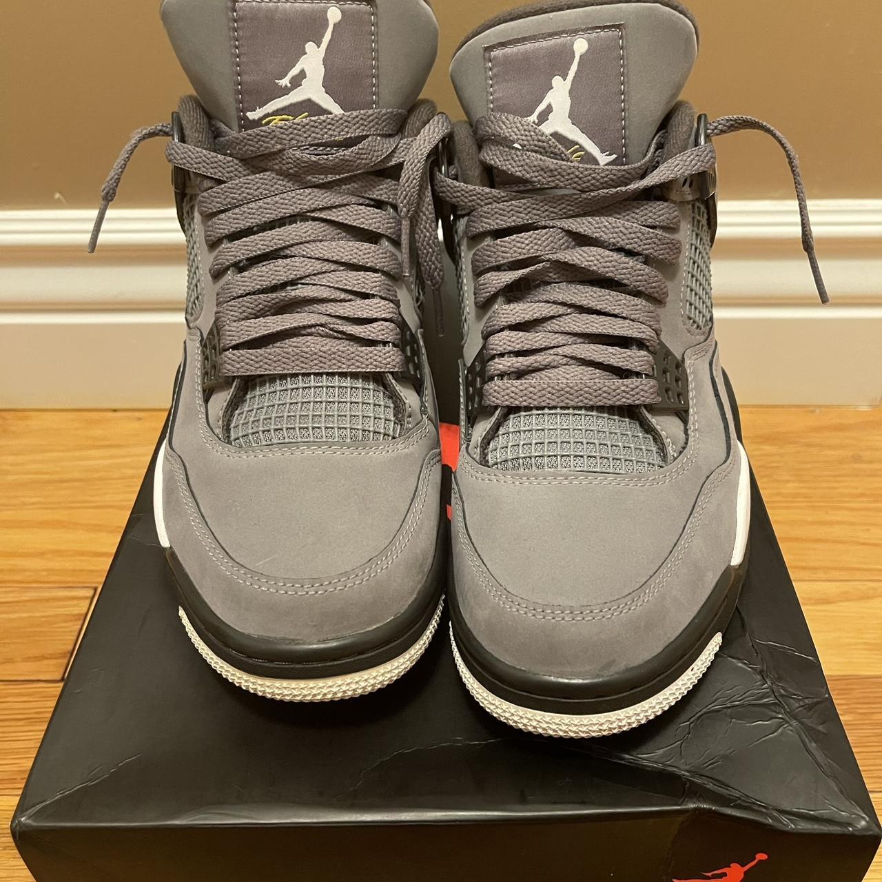 Cool grey 4s size 9 online