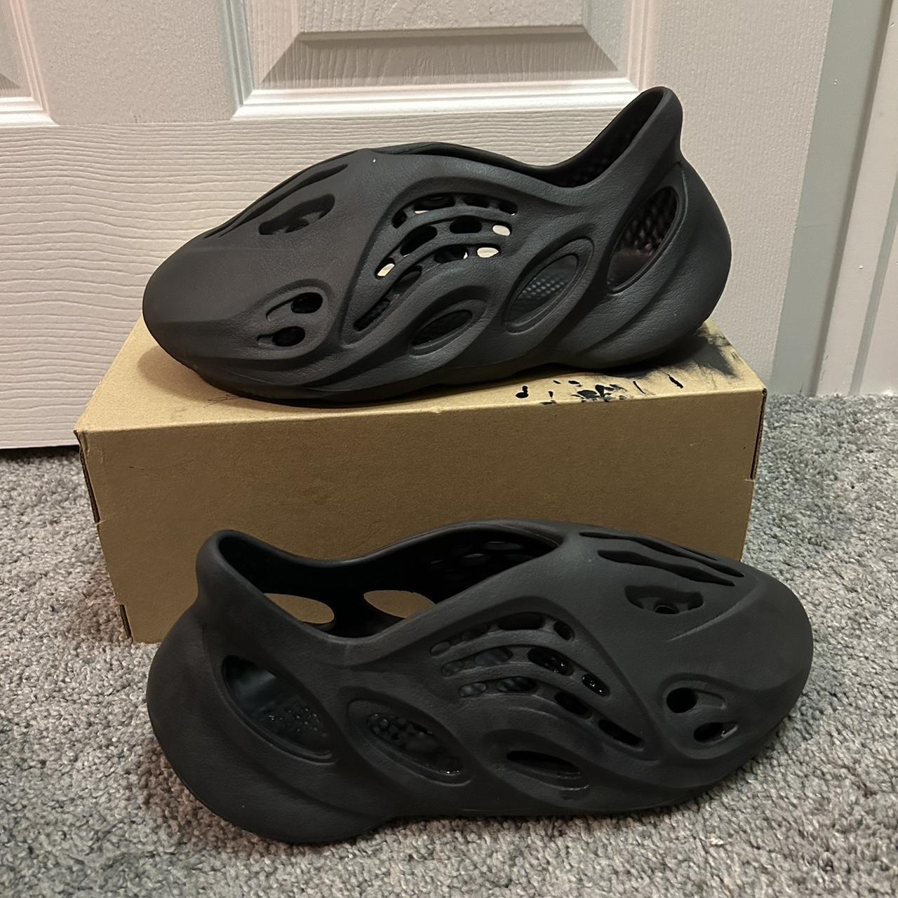 Onyx foam runner size 9 Small amount of wear on the... - Depop