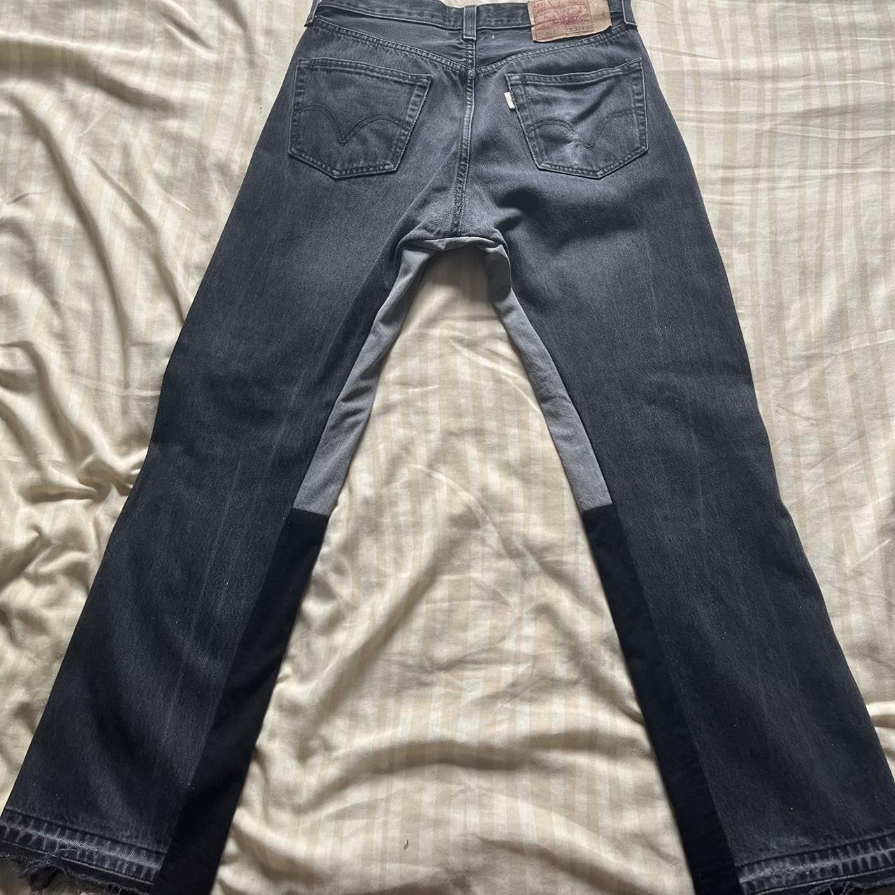 Levi's Men's Grey and Black Jeans | Depop