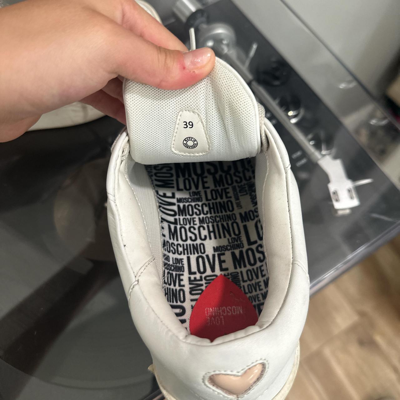 美品✨LOVE MOSCHINO ピンクジャケット値下げしました。 Love Moschino stud-embellished Sneakers | White | FARFETCH