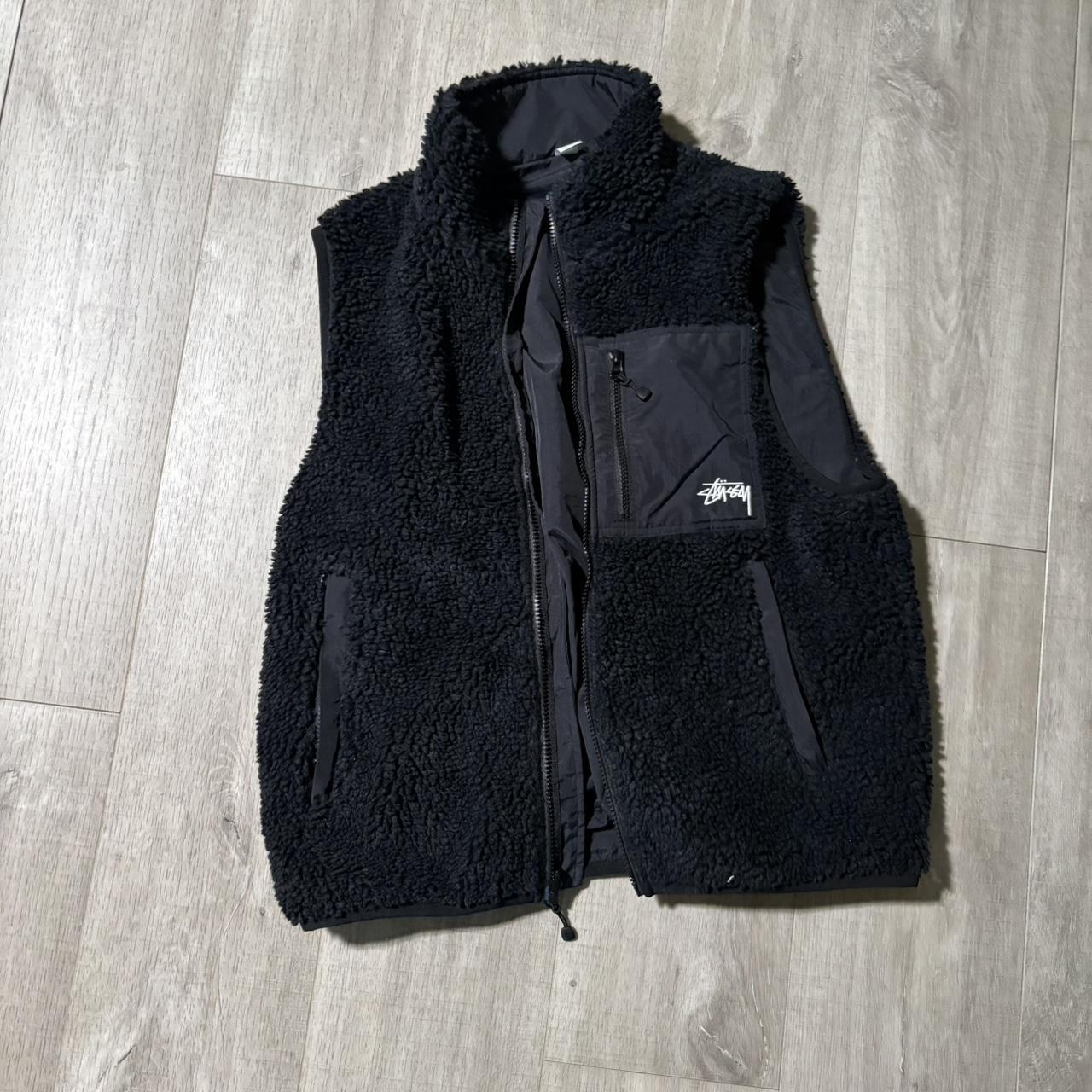 Stussy sweater-vest - Depop