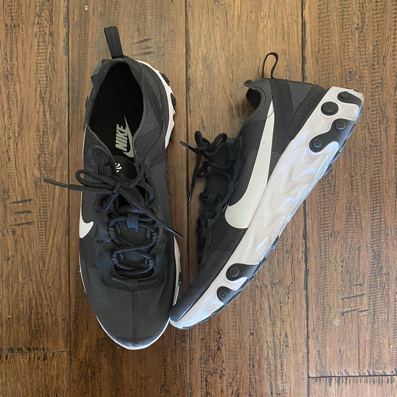 Black and white nike element 55 best sale