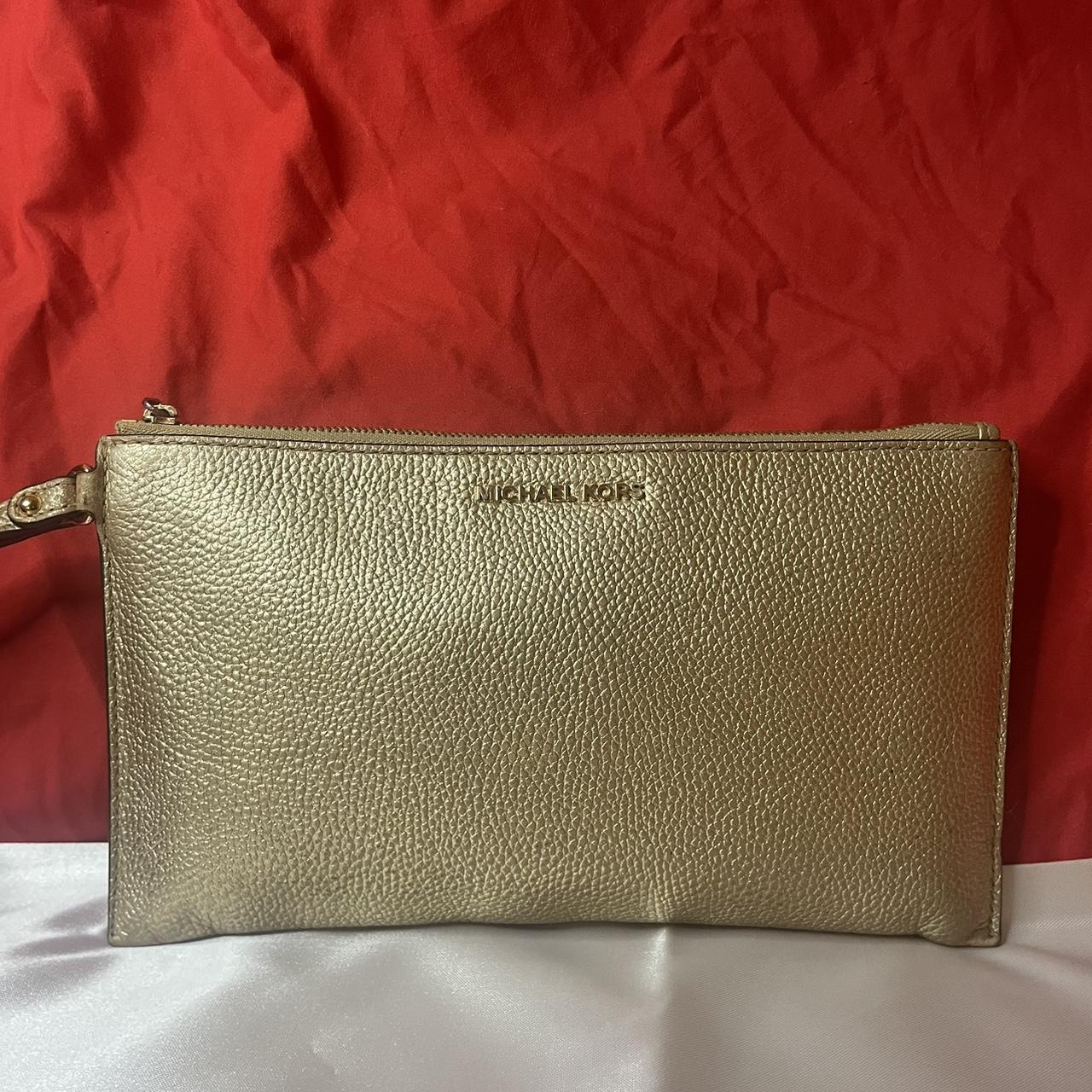 AUTHENTIC MICHAEL buy Kors wristlet