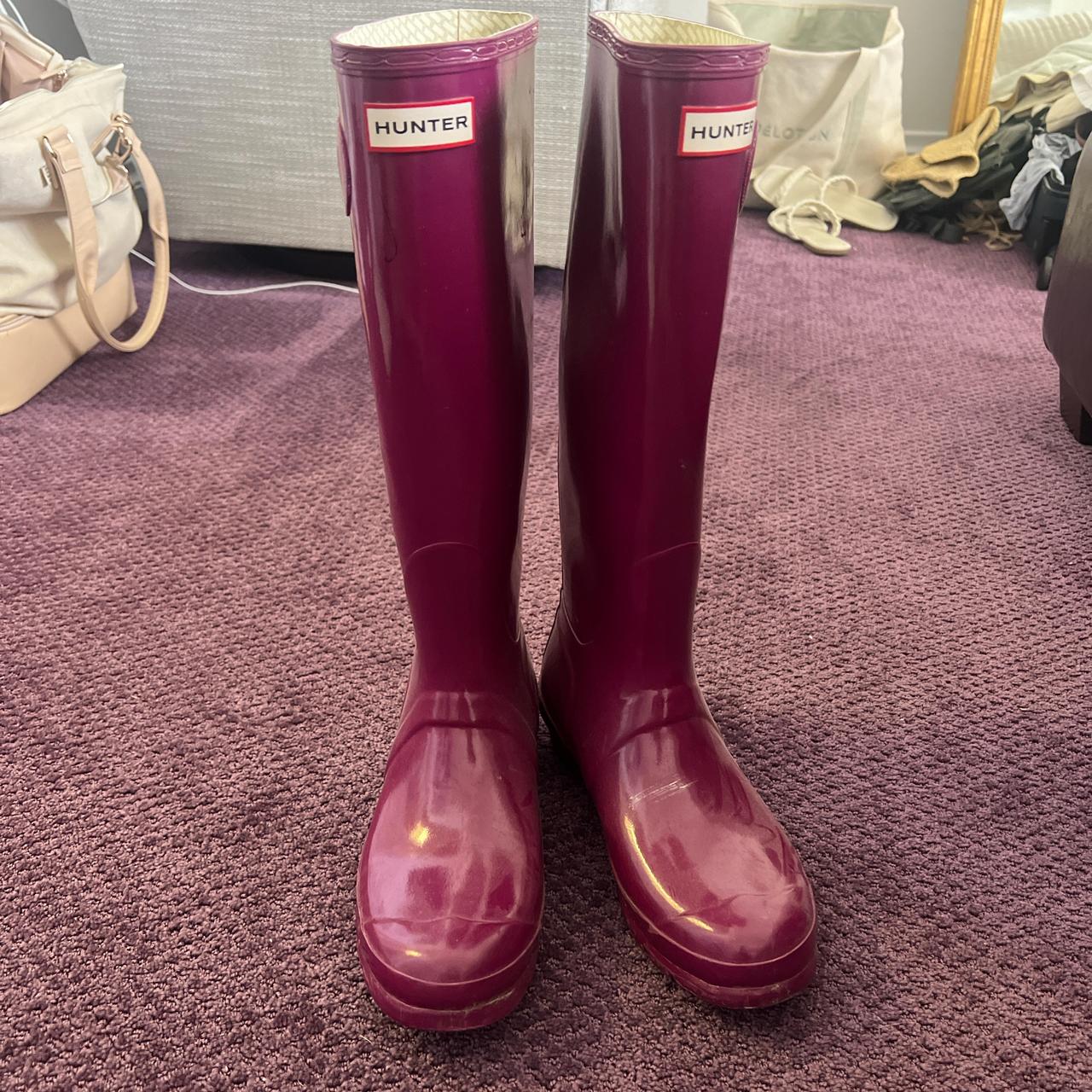 Magenta hunter rain boots